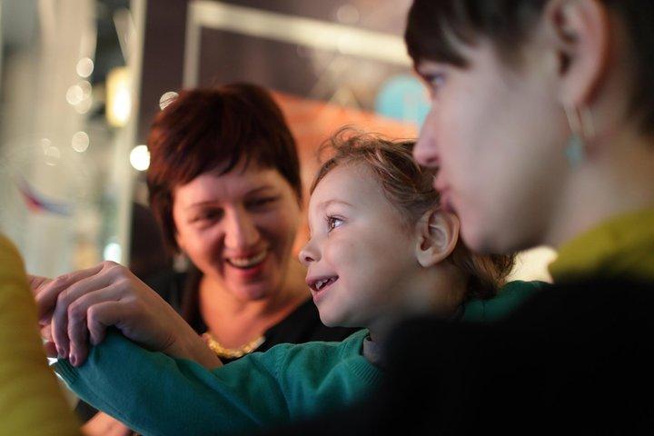 Amsterdam Van Gogh Museum Private Tour for Kids & Families