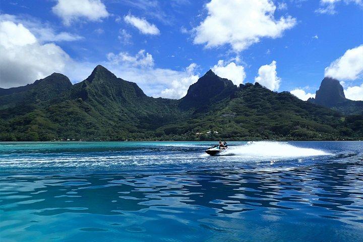 Jet-ski excursion 3 hrs Jet ski excursion to Moorea (single or two-seater)