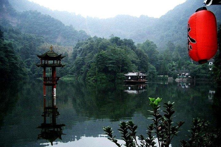 Dujiangyan and Taoist Mount Qingcheng Day Tour
