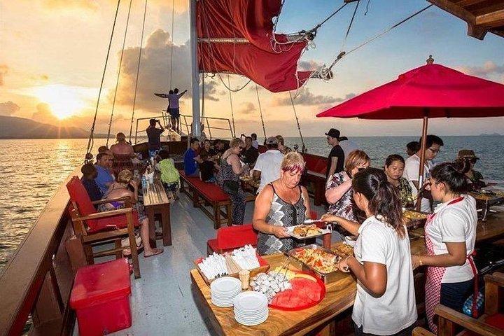 Red Baron Sunset Dinner Cruise from Koh Samui with Transfer