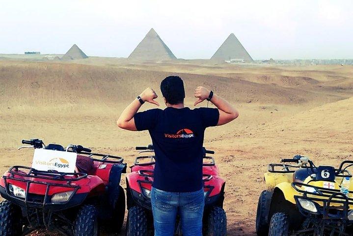Day Tour to The Pyramids & Sphinx from Cairo