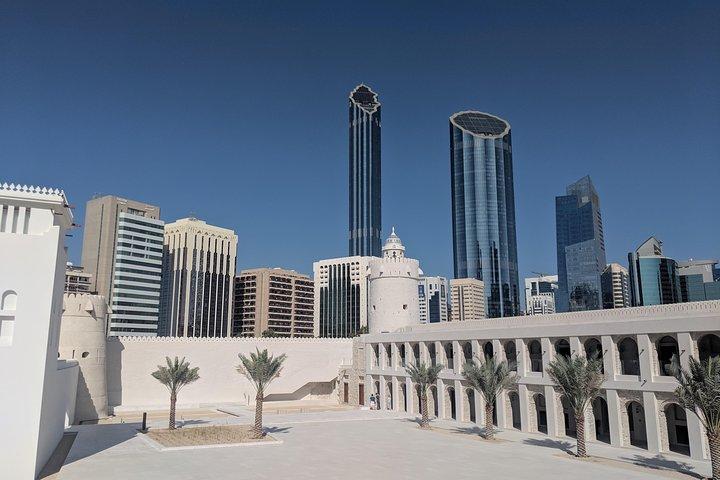 Private Abu Dhabi Downtown Walking tour with local Emirati