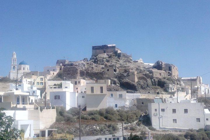Santorini Full Day Tour: Fira, Oia Sunset & Beach (Small Group)