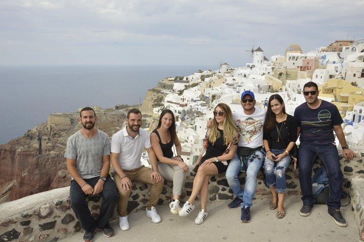 Santorini Full Day Tour: Fira, Oia Sunset & Beach (Small Group)