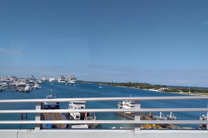 Airport to Atlantis Private Transportation service and Paradise Island Hotels