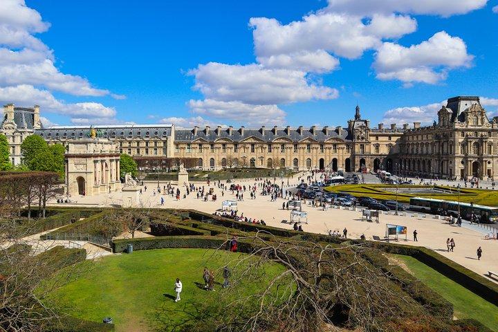 VIP Paris in a Day: Montmartre, Louvre, Île de la Cité, Cruise