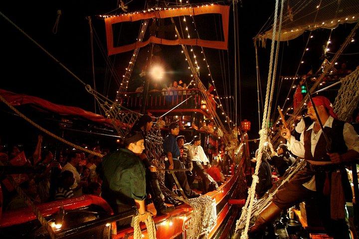 PirateGalleon in Cancún Pirate Show & Dinner& Open Bar by couples