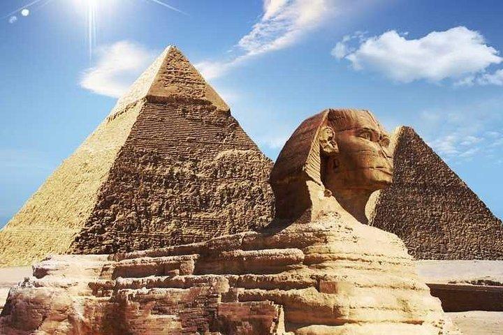 Half-Day Private Tour in Pyramids of Giza from Cairo