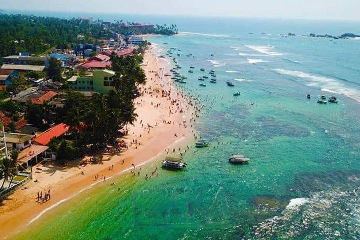 Taxi From Colombo Airport to Hikkaduwa for 6 people.