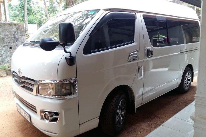 Taxi From Colombo Airport - Mirissa on Southern Expressway