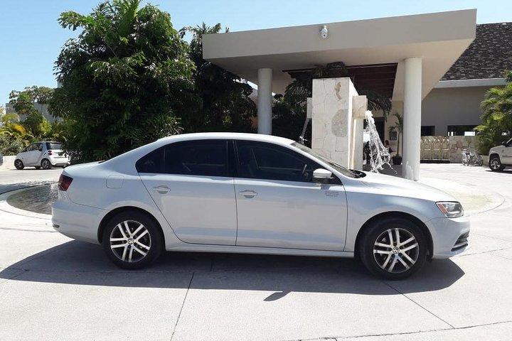 Cancun Int.Airport to The hotel zone cancun 1-3 passengers ROUNDTRIP