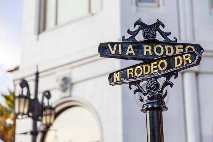Anaheim Resort: Private Transfers To or From Hollywood, CA.