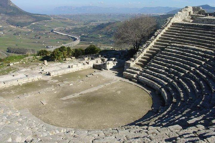 Tour from Palermo to Segesta, Erice, Trapani salt pans
