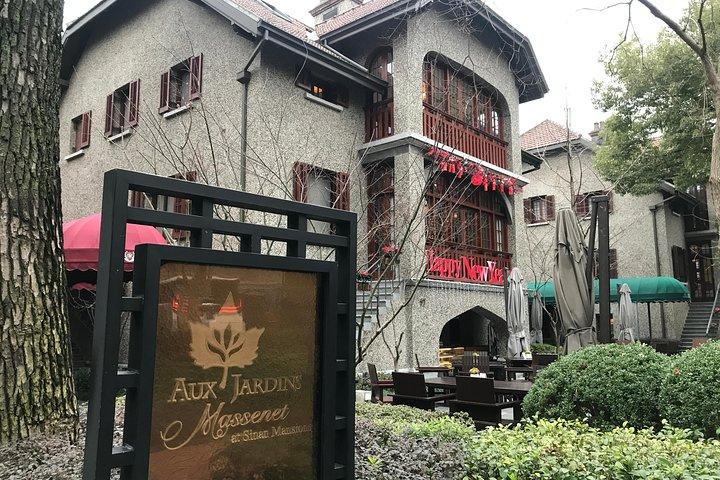 Private Tour:Shanghai Museum, Yu Garden, the Bund+Dinner in Oriental Pearl Tower