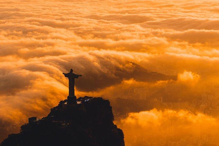 Rio de Janeiro: 35 Min Helicopter Tour Christ the Redeemer