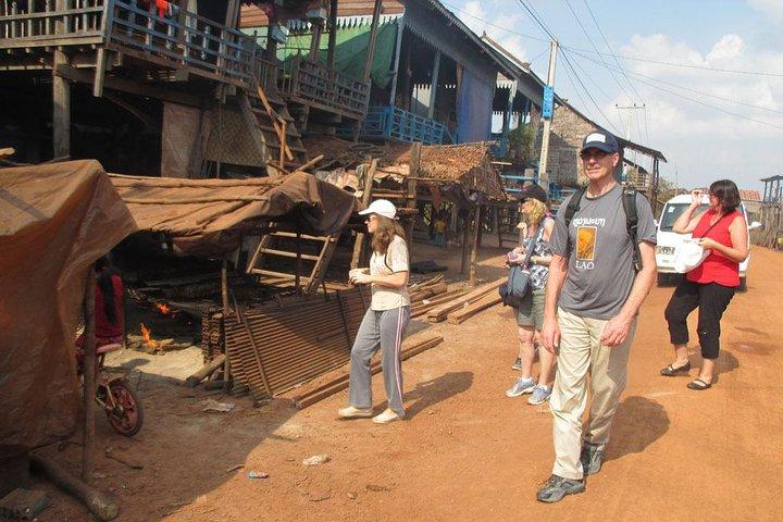 Private Tour to Beng Mealea, Banteay Srei and Floating Village