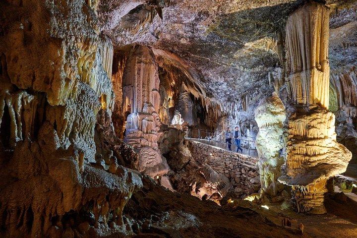 Postojna Cave & Predjama Castle from Ljubljana