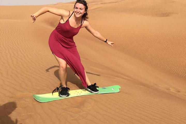 DEAL: Sheikh Zayed Grand Mosque and Dubai Red Dunes with BBQ Dinner
