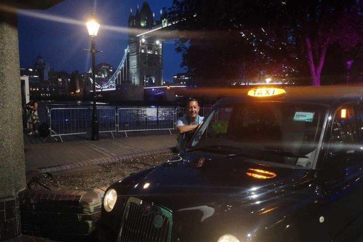 Private 2-Hour Night Tour of London in an Iconic Black Cab