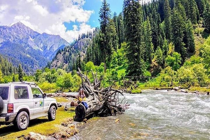 PRIVATE LUXURY KASHMIR TOUR 7 Nights 8 Days