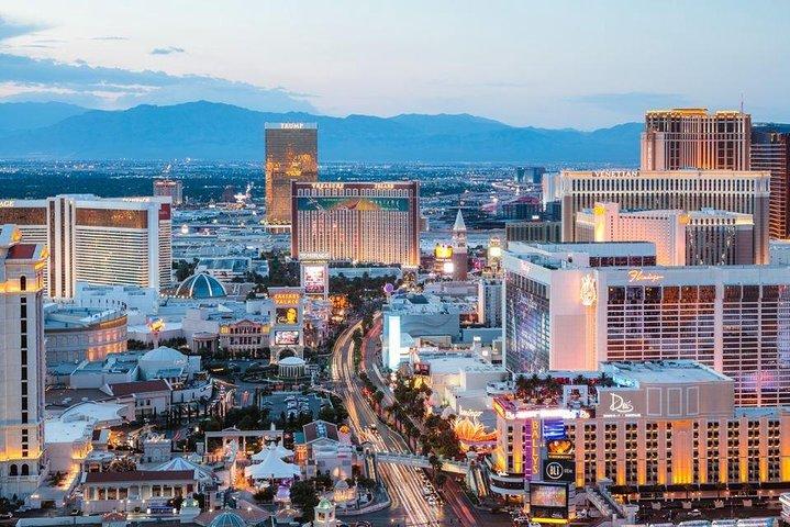 Arrival Transfer: Airport LAS to Las Vegas by Luxury SUV