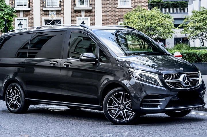 Airport or Port transfer Business Class (private car service)