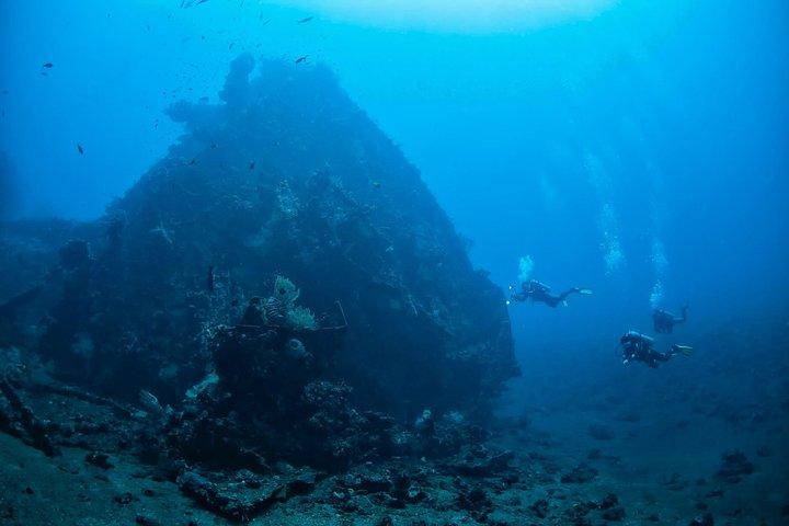 Day Trip certified divers - 3 Dives in Tulamben (pick-up & drop-off included)