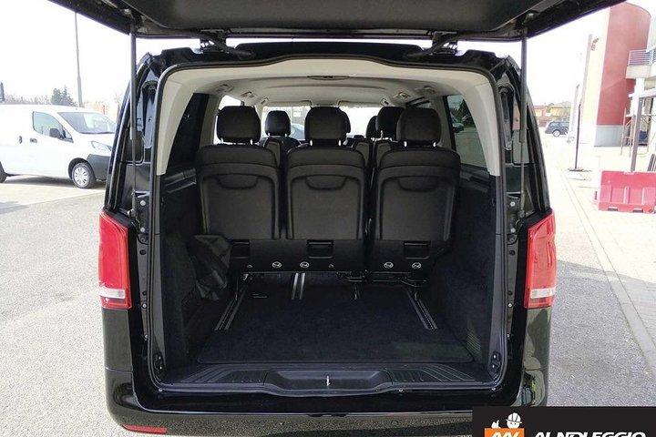 Private transfer from Florence to the Cinque Terre