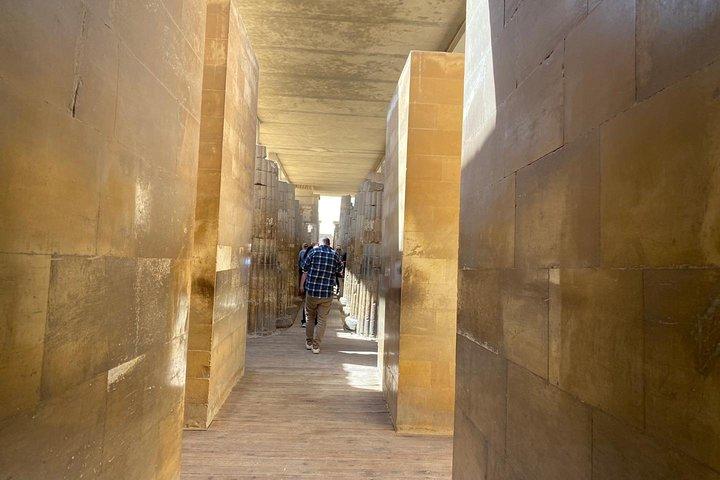 Cairo to Sakkara Full-Day Private Tour with Pick Up and Lunch