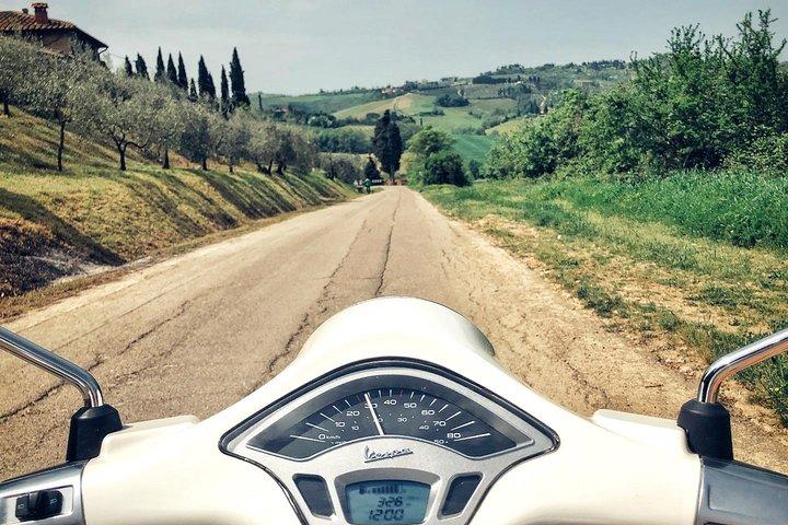 Tuscany Sunset Vespa Tour