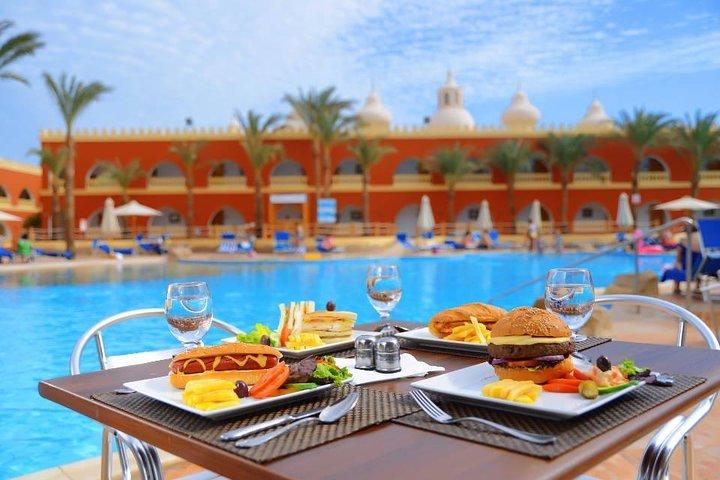Private Full-Day Tour from Cairo to Hurghada with Pick Up