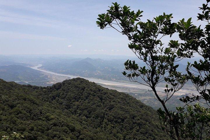 Full-Day Private Guided Hiking Tour of Ba Vi National Park
