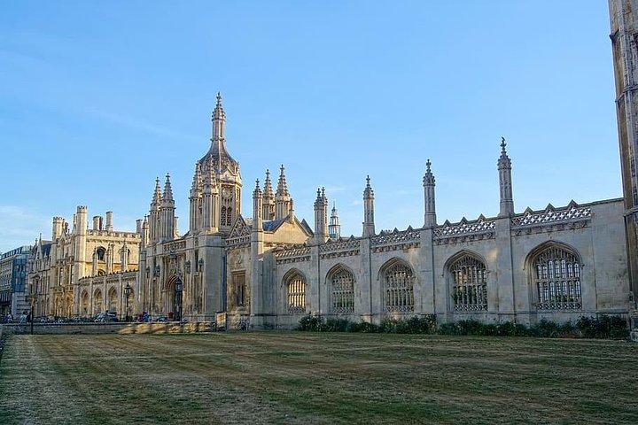 Private full day tour to Oxford and Cambridge from London with Hotel Pick Up