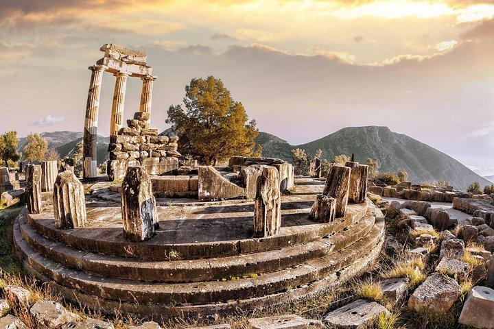2 DAYS DEPHI -METEORA & Thermopylae Private Trip From Athens