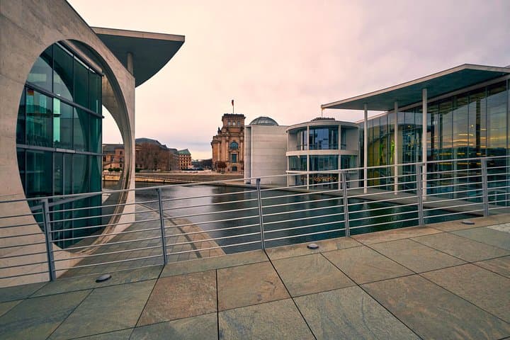 Berlin Architecture/River Spree Full Day Photography Tour