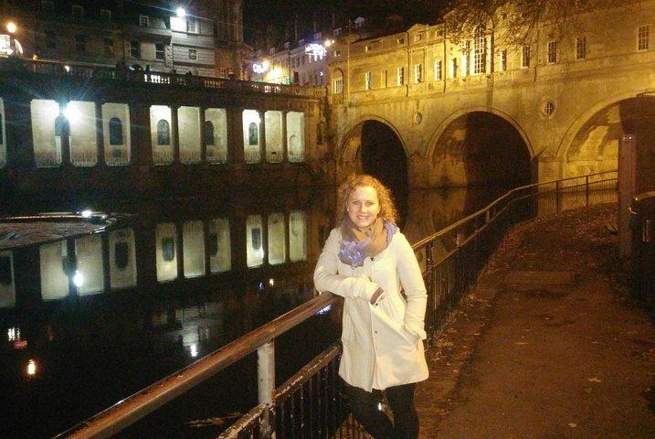Exceptional Bath tour guide making your visit splendidly memorable.