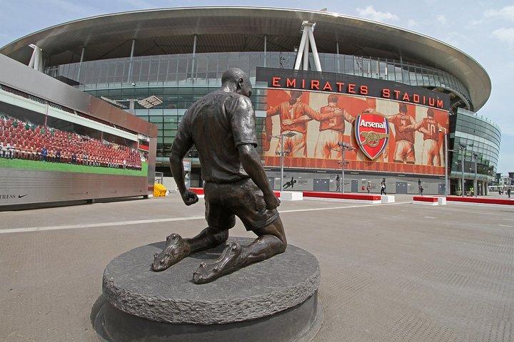 London's Football Stadiums Sightseeing Tour