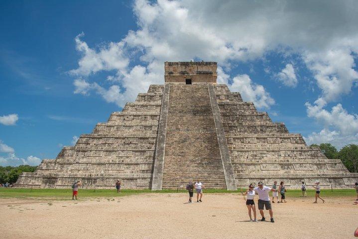 Visit Chichén Itzá from Cancun or Riviera Maya; Lunch and Cenote