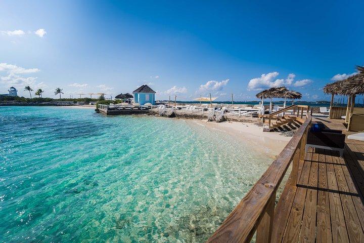 Nassau: Private Ocean View Cabana on Pearl Island, Lunch + Drinks