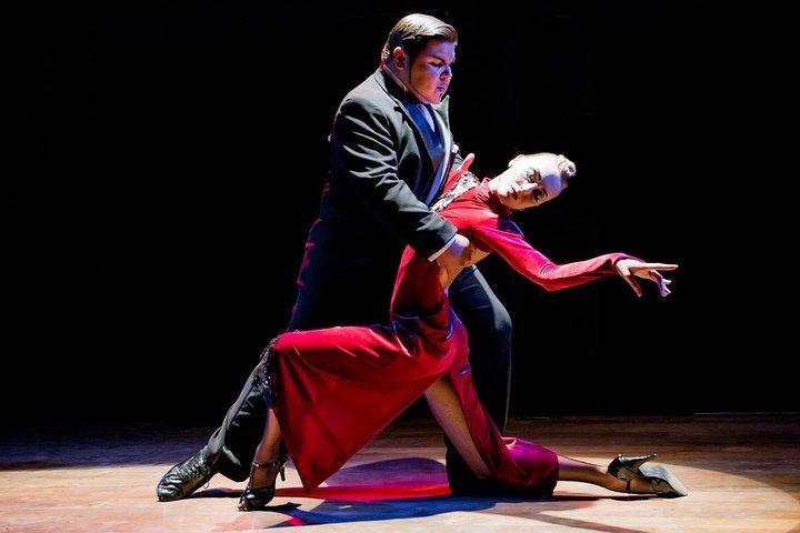 El Querandi Tango Show with Private Transfers and optional dinner
