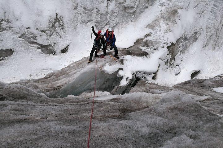 HUAYNA POTOSI 6.088 m.(the most popular mountain in Bolivia)