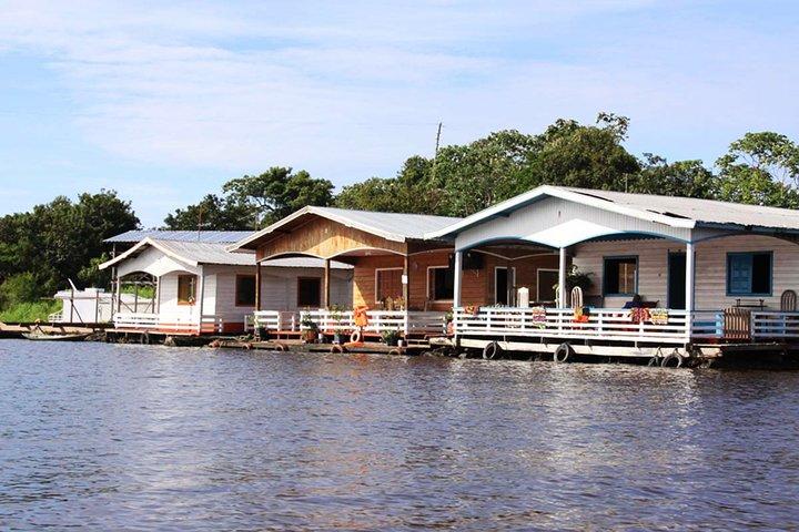 Amazon Experience: meet a native village and swim with porpoises