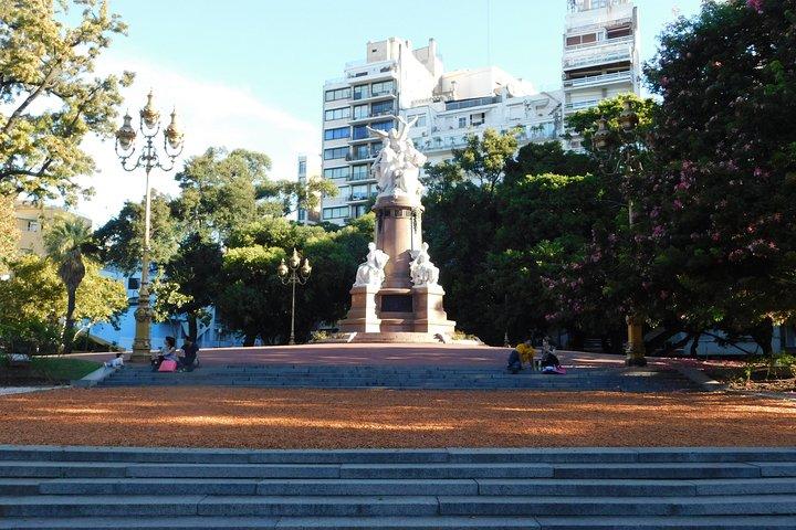 Walking Tour of the Recoleta Neighborhood in Buenos Aires