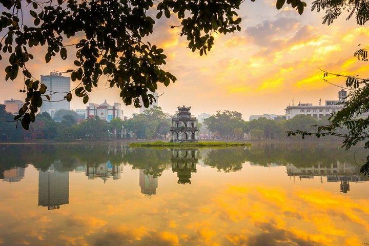 Ha Noi History Private Full-Day Tour with Water Puppet Show