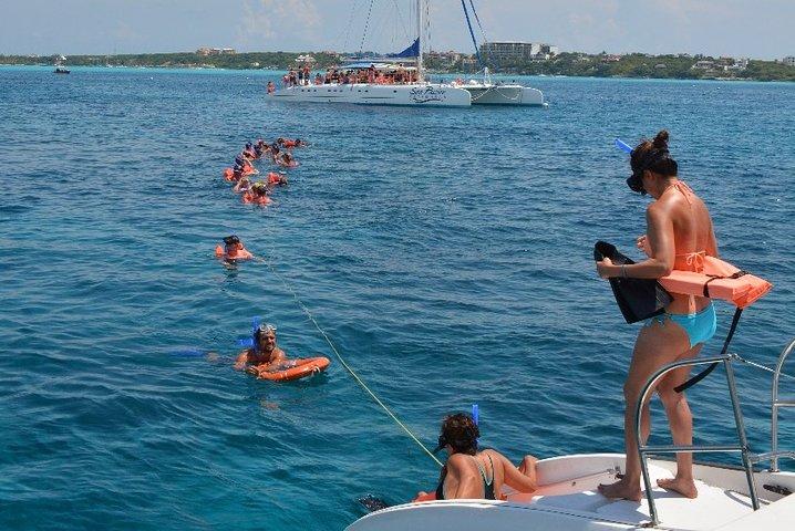 Isla Mujeres Full-Day Tour from Cancun with Lunch