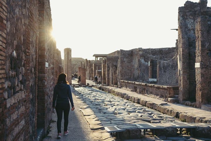 Pompeii Skip-the-Line Ticket and Virtual Museum