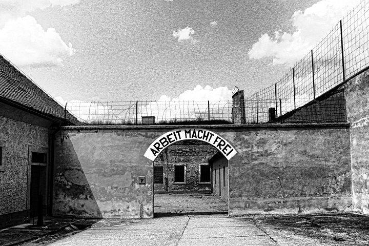 Private tour of Terezin Nazi WWII Camp with Castle and Lunch