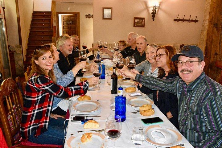 Exclusive tour: Ribera del Duero "like a native", with lamb in a wood oven
