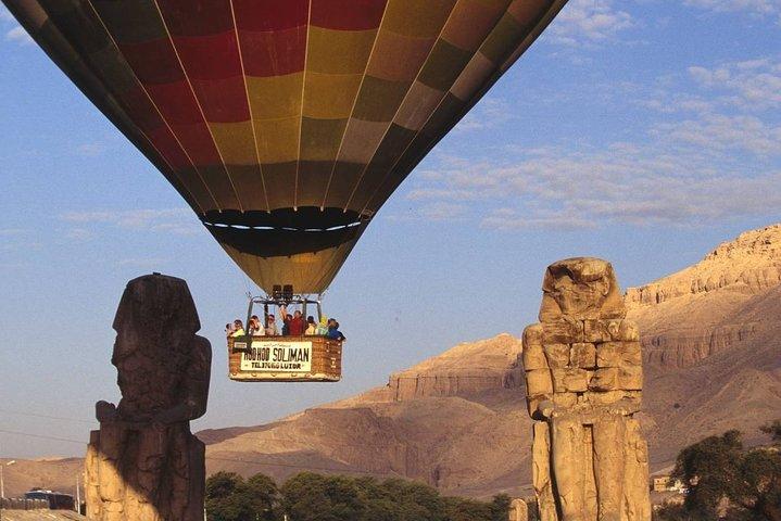 Sunrise Hot Air Balloon Ride in Luxor