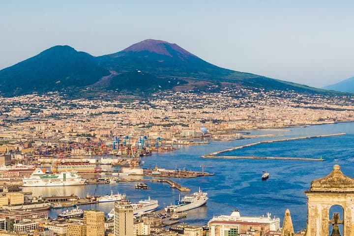 Transfer from Naples to Sorrento with stop in Pompeii